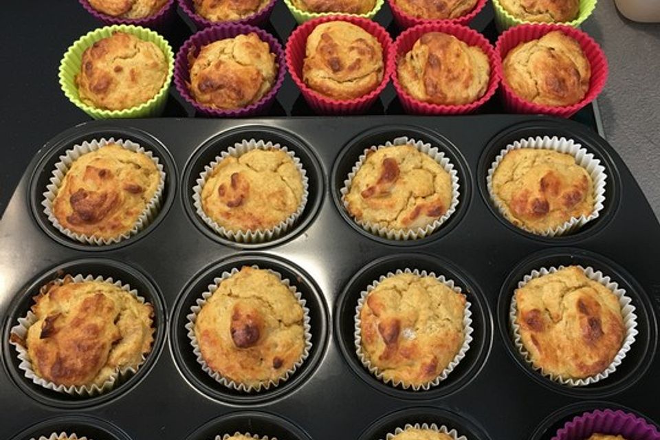 Eiweißreiche cleane und saftige Sportler-Apfel-Muffins