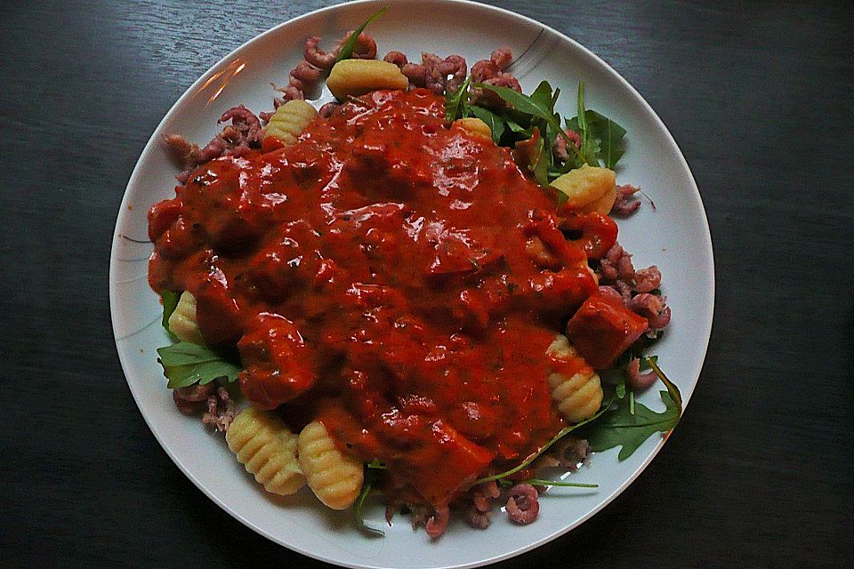 Gnocchi mit Lachs und Rucola