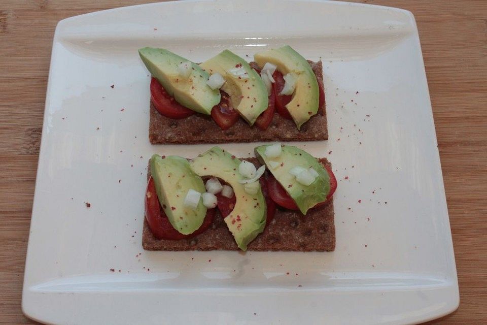 Tomaten-Avocado-Brotbelag Tomaten-Avocado-Brotbelag