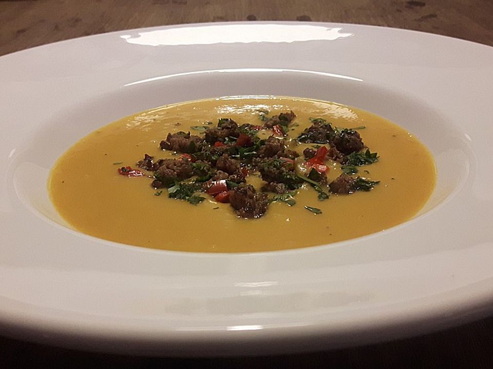Süßkartoffel-Mango-Suppe mit Kreuzkümmel-Chili-Hack von kipo32| Chefkoch