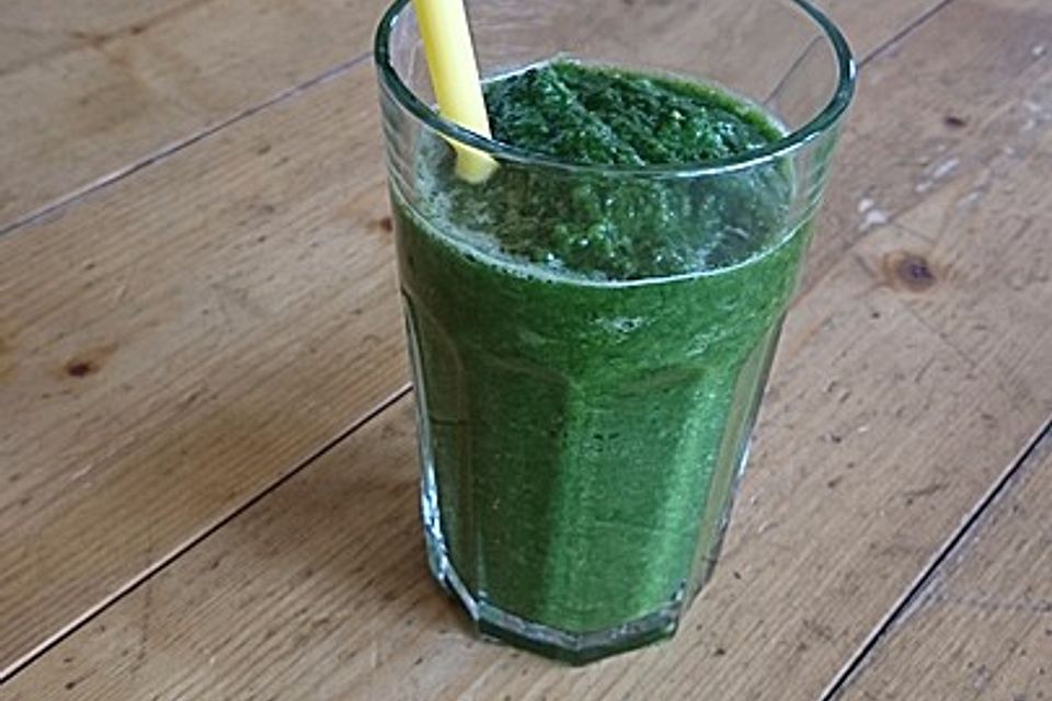 Smoothie mit Rucola und Spinat