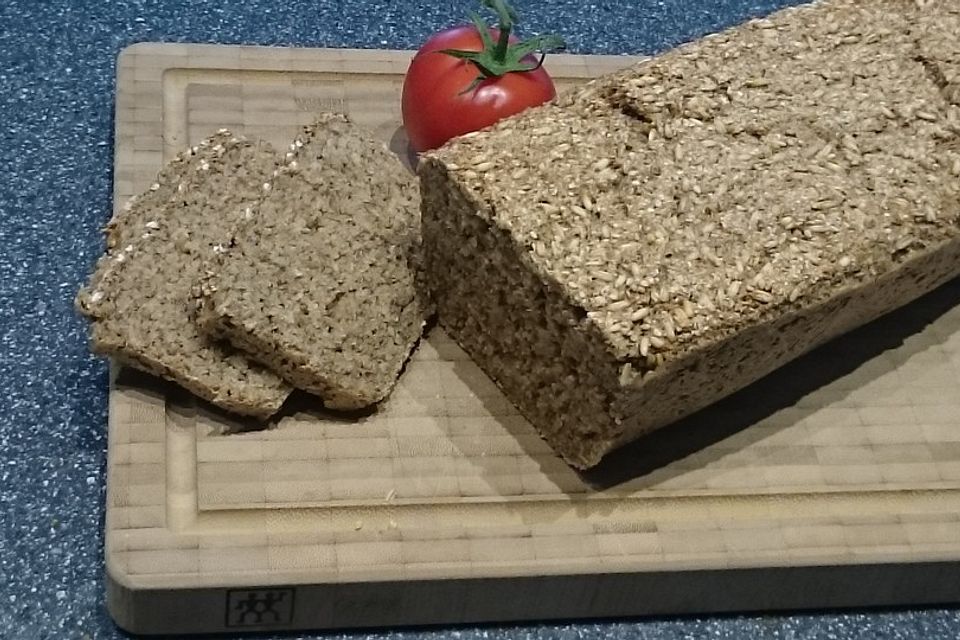 Gewürztes Dinkel-Chia-Hafer-Brot