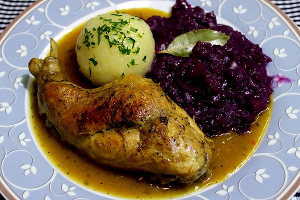 Kaninchenkeulen mit Rotkohl und Kartoffeln von Wesernixe46 | Chefkoch