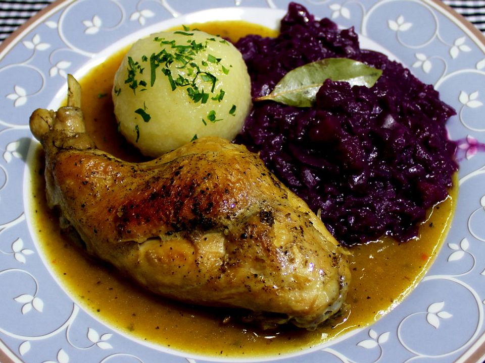 Kaninchenkeulen mit Rotkohl und Kartoffeln von Wesernixe46| Chefkoch