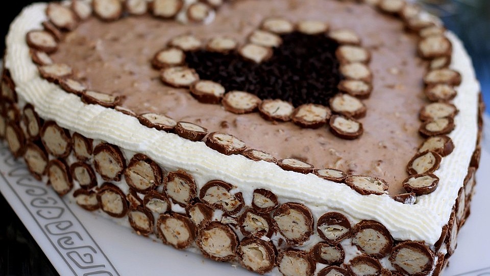 Kinder Schokobon Torte Von Laurii93 Chefkoch