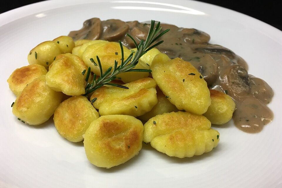 Gebratene Rosmarin-Gnocchi