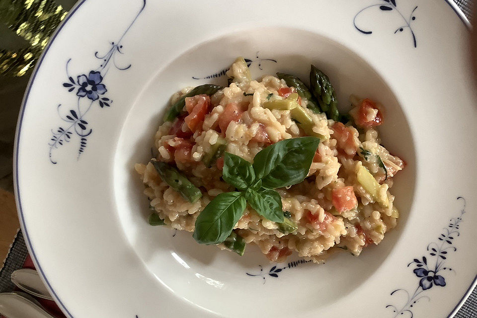 Grünes Spargelrisotto