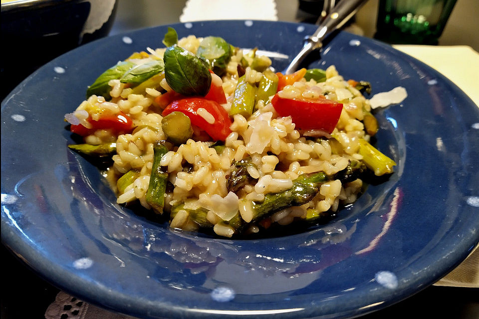 Grünes Spargelrisotto