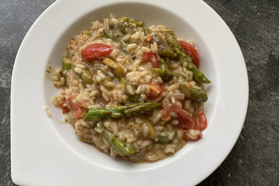 Grünes Spargelrisotto