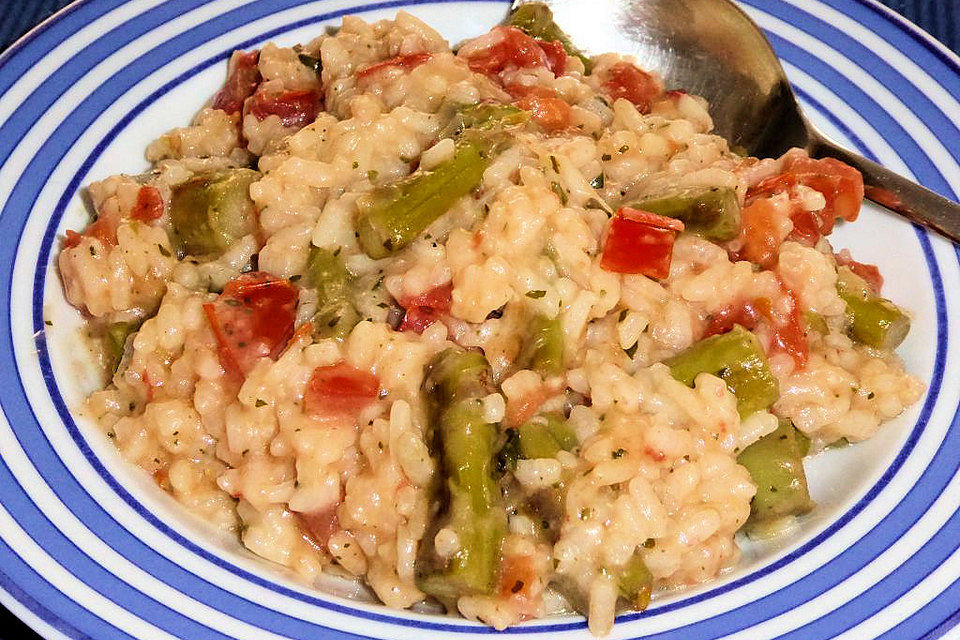 Grünes Spargelrisotto