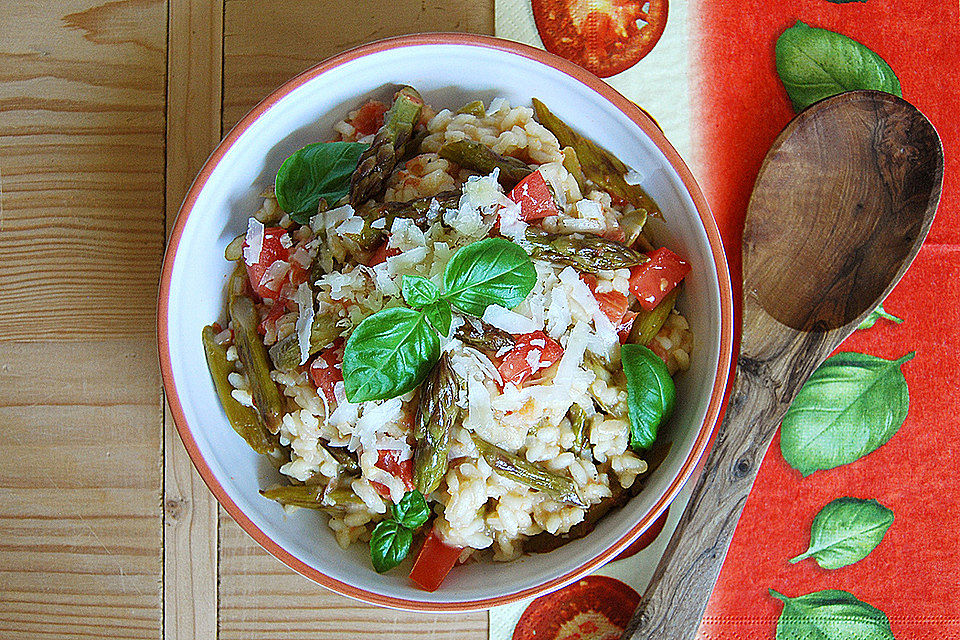 Grünes Spargelrisotto