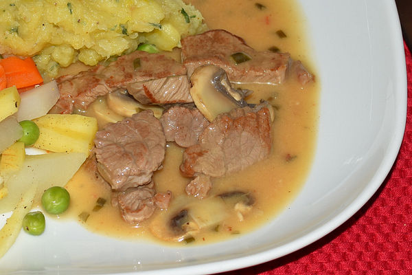 Kalbsgeschnetzeltes nach Züricher Art von KarolaMerkhoffer | Chefkoch