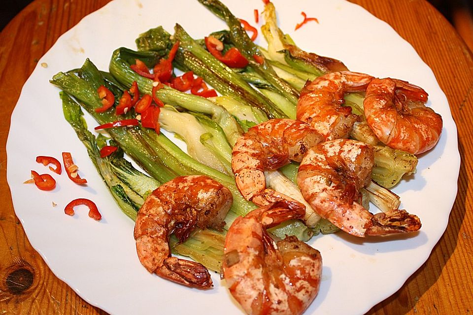 Pak Choi gebraten mit Knoblauch-Gambas