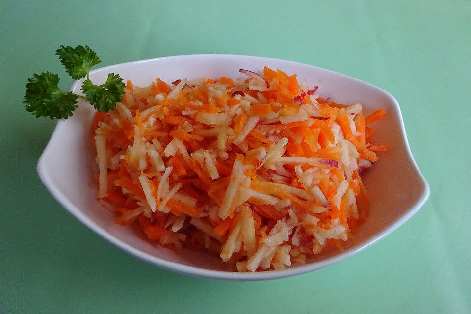 Apfel-Möhren-Salat