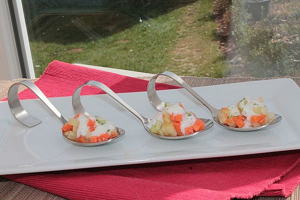 Gurken-Papaya-Salat in Limetten-Joghurt-Dressing von patty89 | Chefkoch