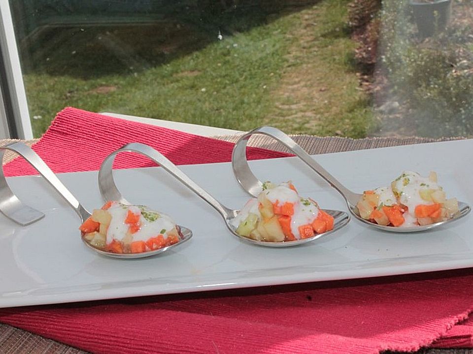 Gurken-Papaya-Salat in Limetten-Joghurt-Dressing von patty89| Chefkoch