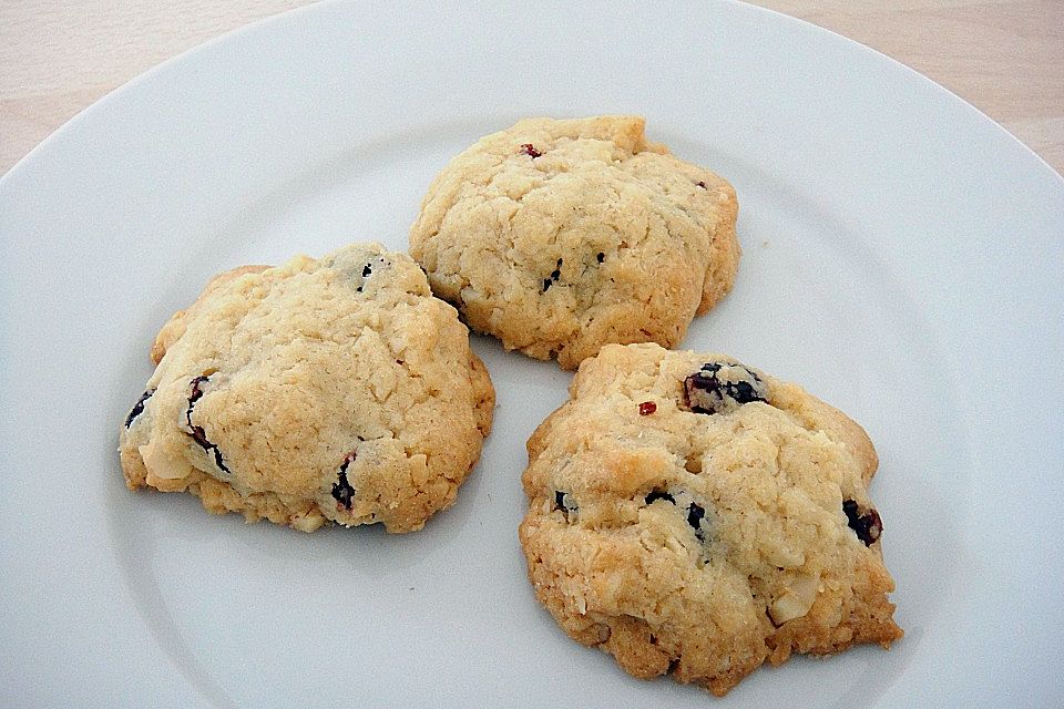 Macadamia - Cranberry Cookies