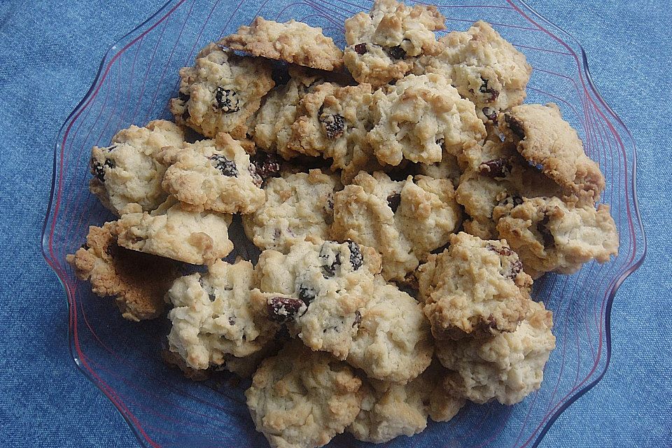 Macadamia - Cranberry Cookies