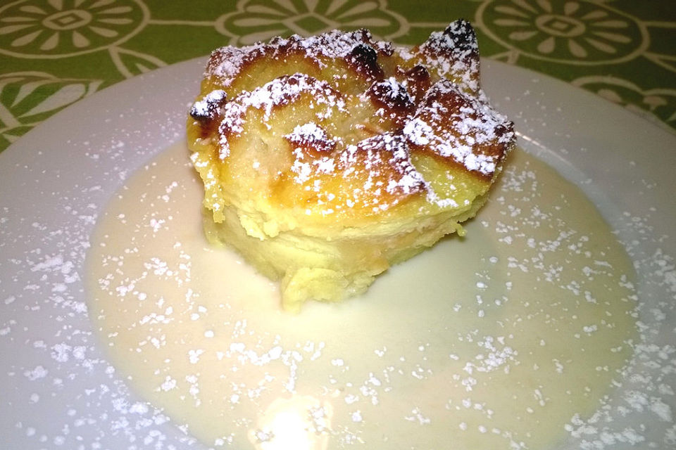 White Chocolate Bread Pudding with Whiskey Sauce