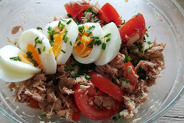 Würziger Thunfisch-Tomaten Salat low-carb von Icebox70| Chefkoch