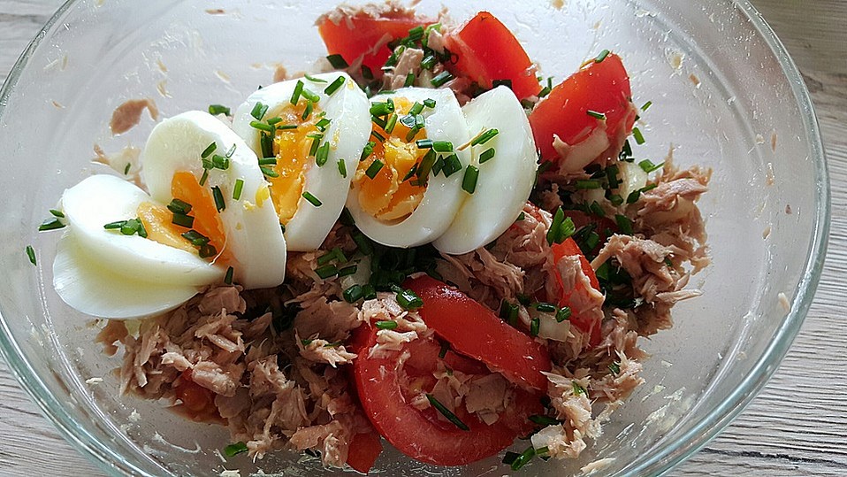 Würziger Thunfisch-Tomaten Salat low-carb von Icebox70