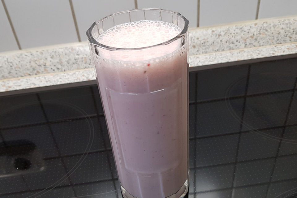 Erdbeer-Banane-Protein-Smoothie