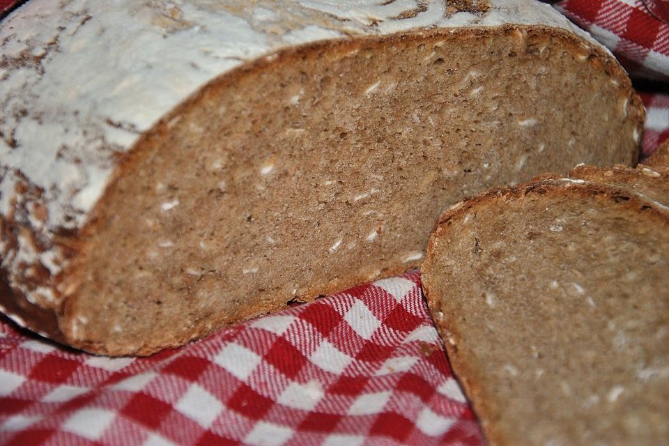 Rustikales Buttermilchbrot