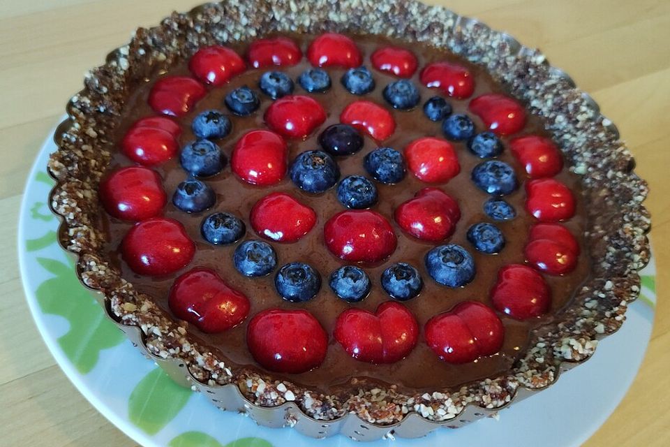 Vegane Beeren-Tarte ohne Backen