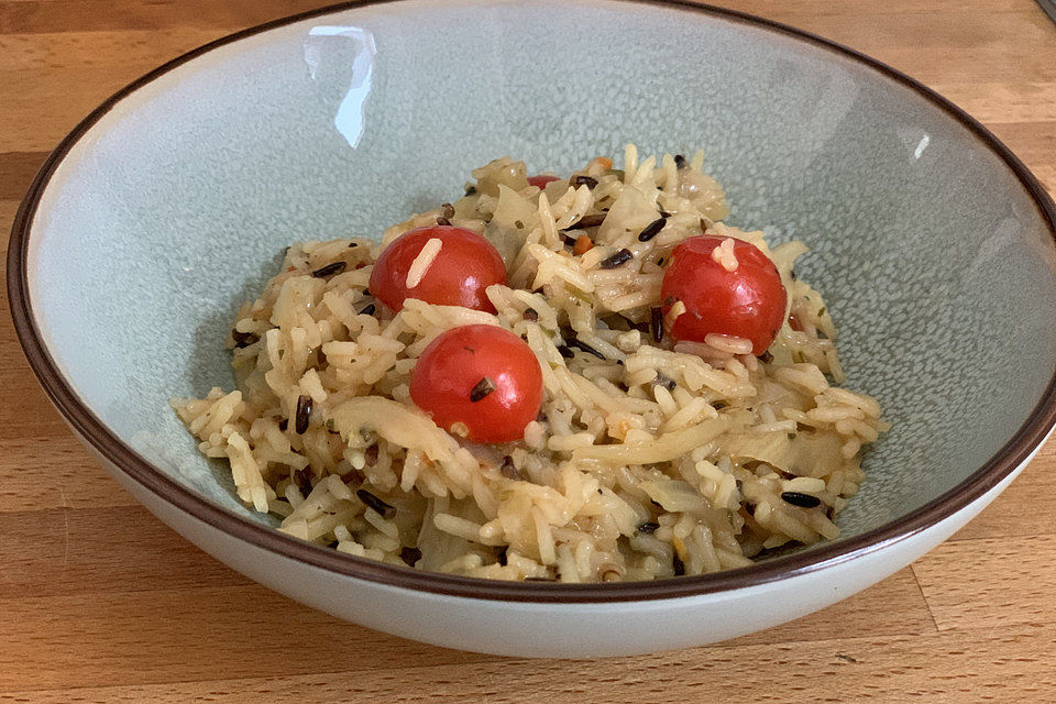 One Pot-Fenchelreis mit Kirschtomaten und Frühlingszwiebeln