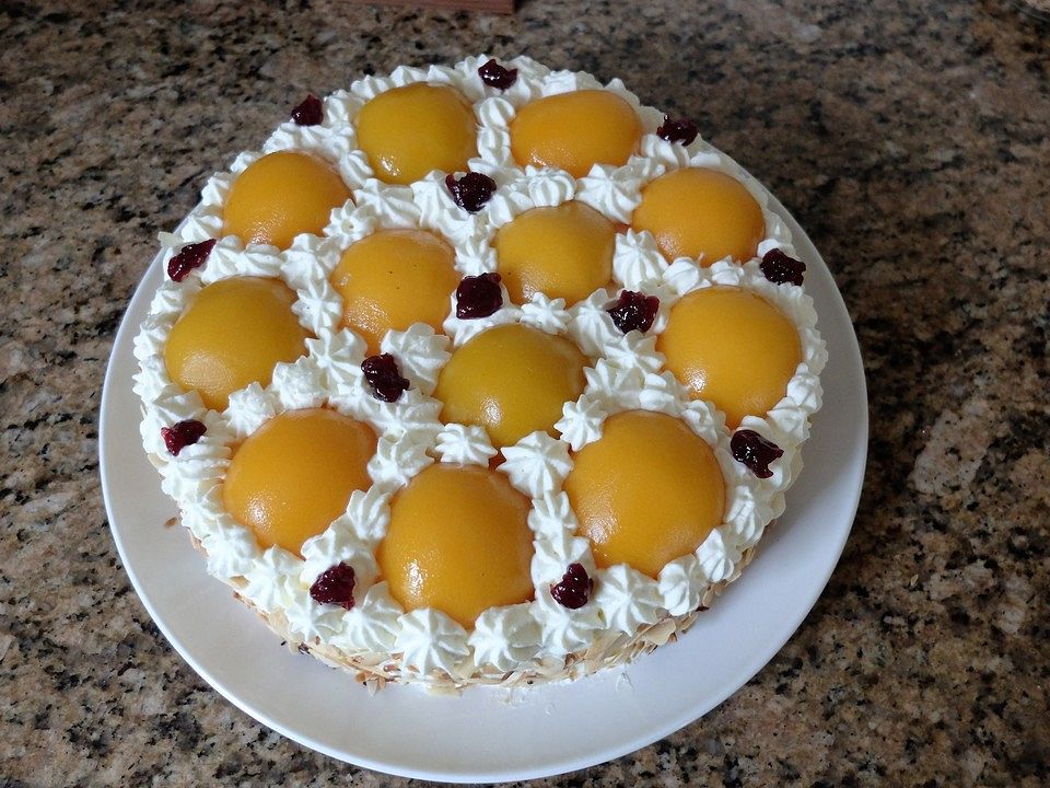 Pfirsich-Marzipan-Torte von kakasie| Chefkoch