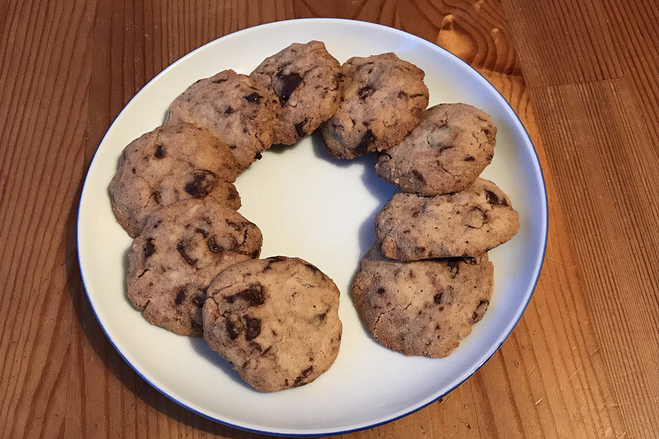 Vegane Chocolate Chip Cookies mit Mandel- und Dinkelmehl