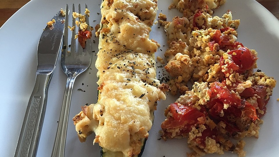 Gefüllte Zucchini mit Tofu von PanQueen| Chefkoch