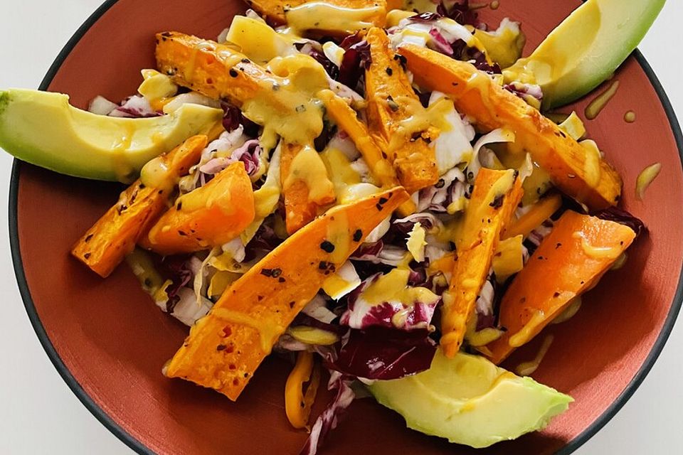 Herbstsalat mit gerösteten Süßkartoffeln