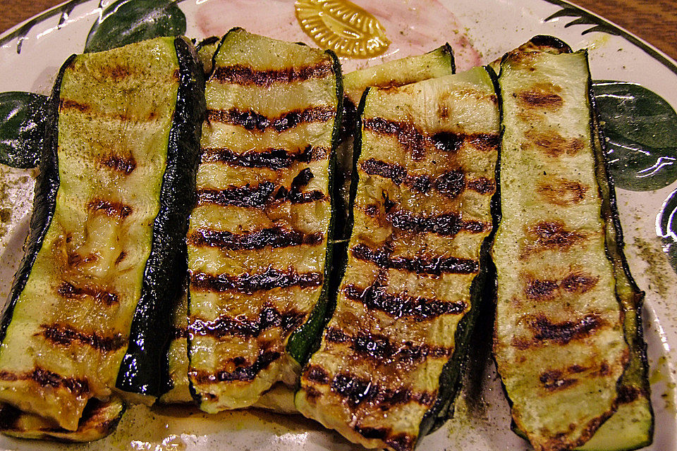 Zucchini gegrillt