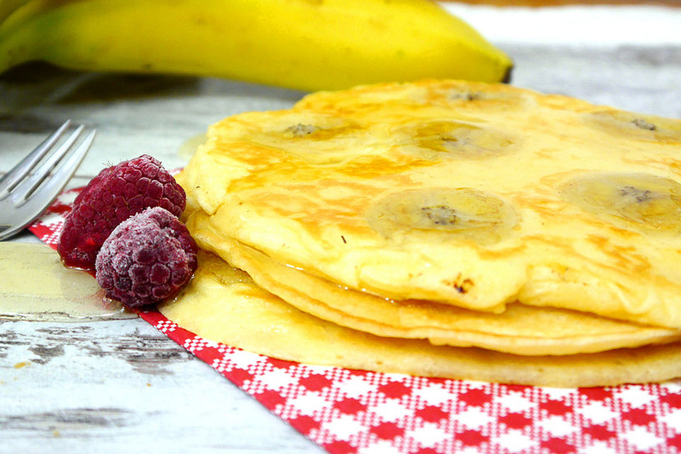 Bananen Pancakes mit Haselnusssirup