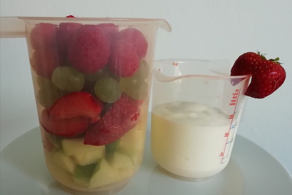 Fruit Salad to go mit Zitrus-Dressing