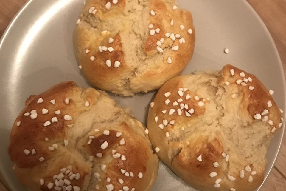 Süße Milchbrötchen Süße Milchbrötchen