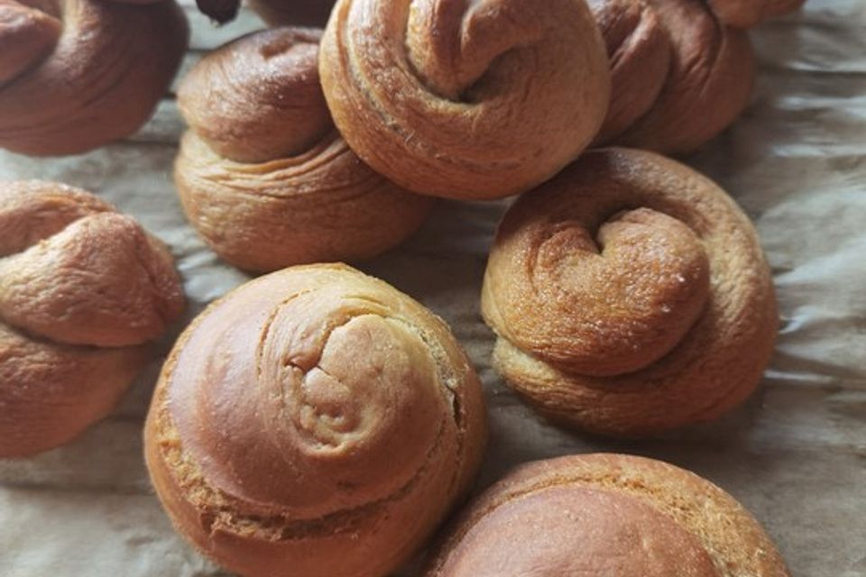 Süße Milchbrötchen Süße Milchbrötchen