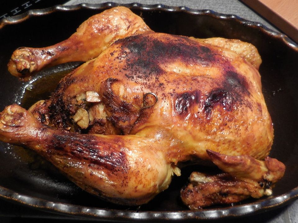 Huhn gefüllt mit Maronen, Nüssen und Pilzen von Aligator123456789| Chefkoch