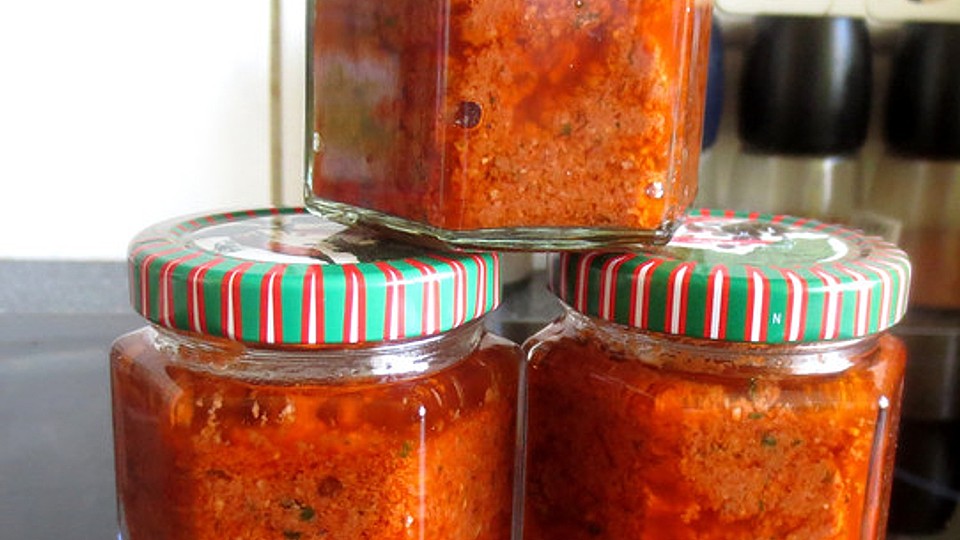 Tomaten-Paprika-Pesto von jennroes| Chefkoch