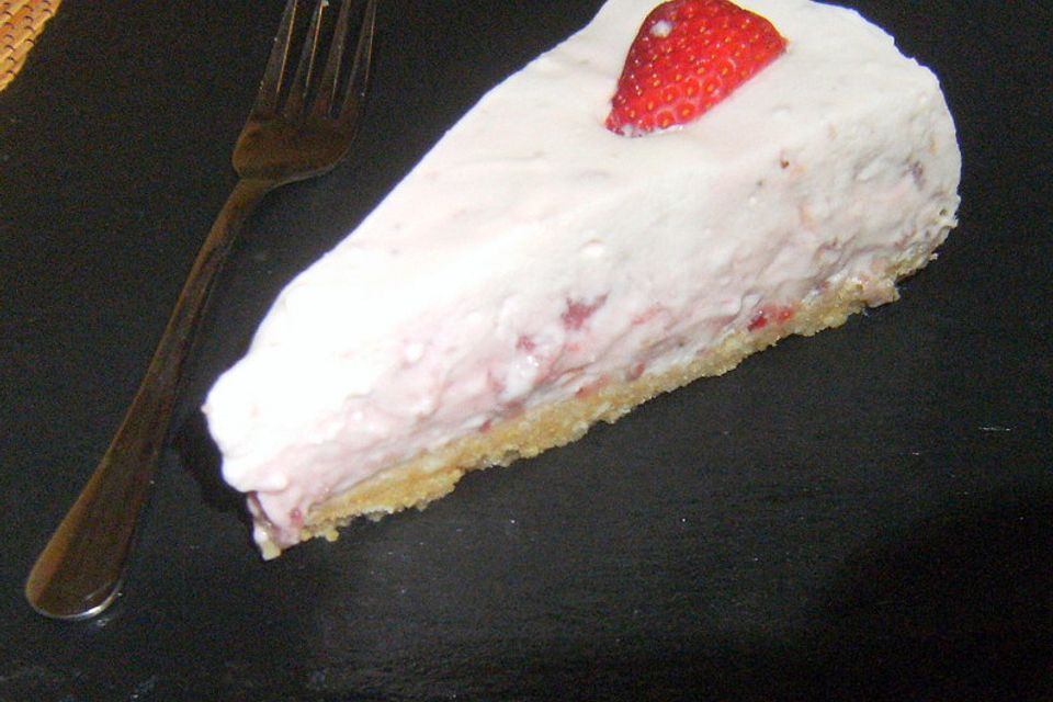 Erdbeer-Frischkäsetorte