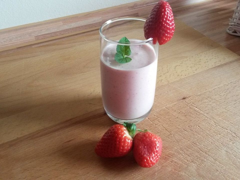 Erdbeer-Joghurt-Shake von Nudili | Chefkoch