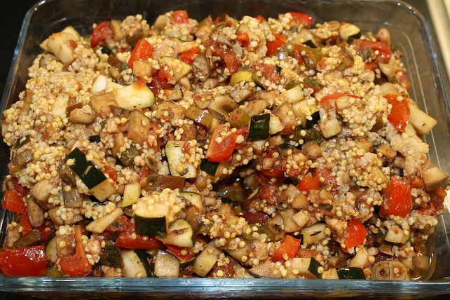 Ratatouille mit Hirse aus dem Römertopf von bettyboou| Chefkoch Ratatouille mit Hirse aus dem Römertopf von bettyboou| Chefkoch