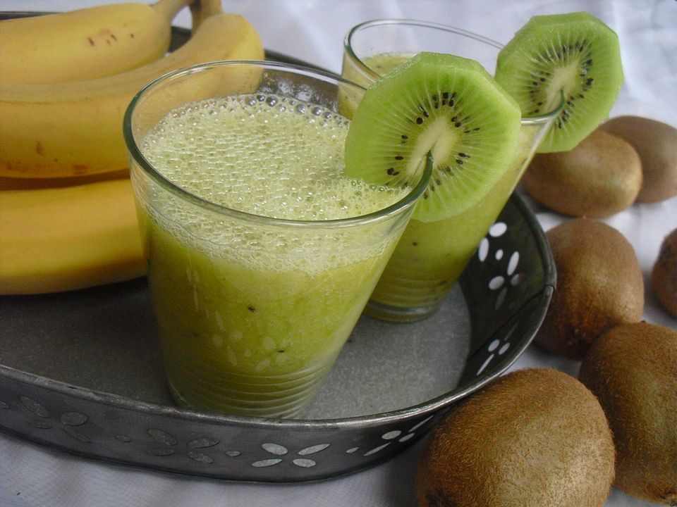Grüner Kiwi Bananen Smoothie von TanjaAnina| Chefkoch