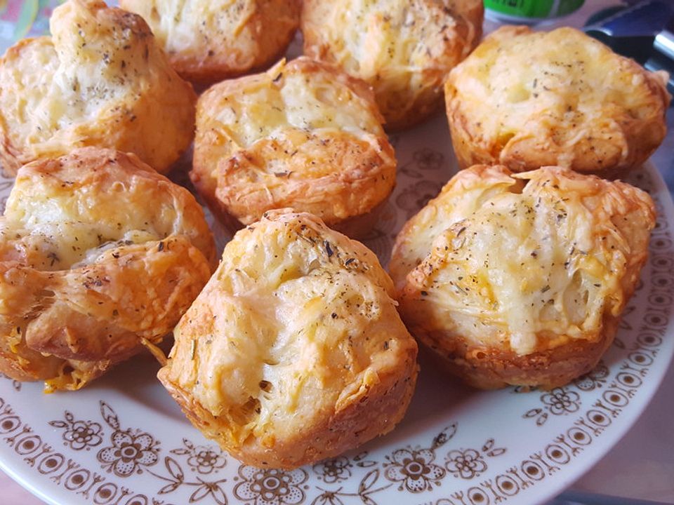 Knoblauch-Käse-Muffins von ZickeConny | Chefkoch