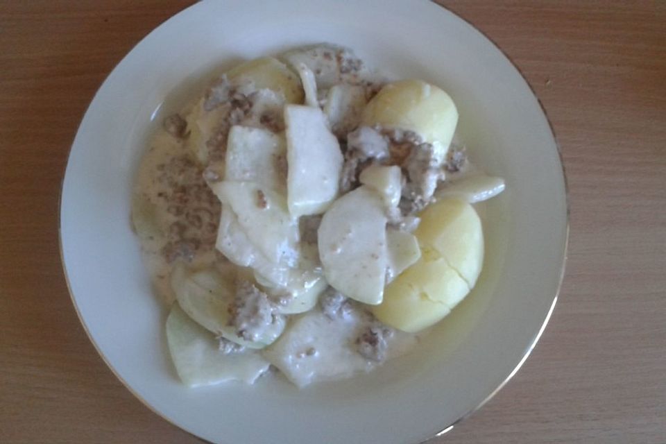 Kohlrabi mit Hackfleisch