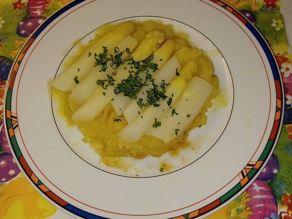 Spargel mit Kartoffelcreme von Zwitscherfan| Chefkoch