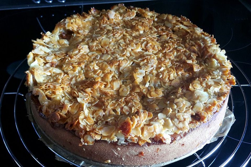 Apfel-Bienenstich-Kuchen