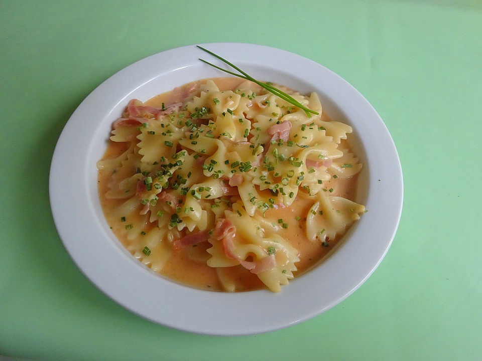 Nudeln in cremiger Schinken-Tomatensoße von DerAlkivomDienst| Chefkoch