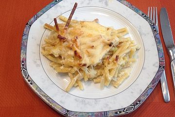 One-Pot-Pasta - Makkaroni-Auflauf mit Schinken-Sahnesoße
